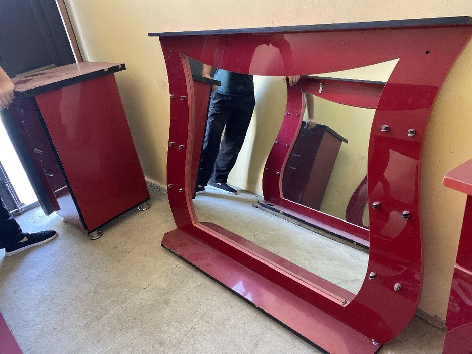 Go'zallik saloni uchun ko'zgu kamplekt