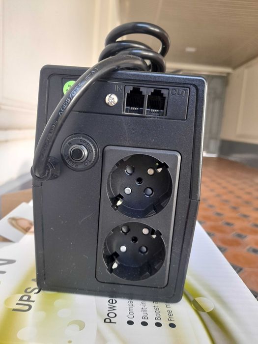 Ups ion A-800 sotiladi