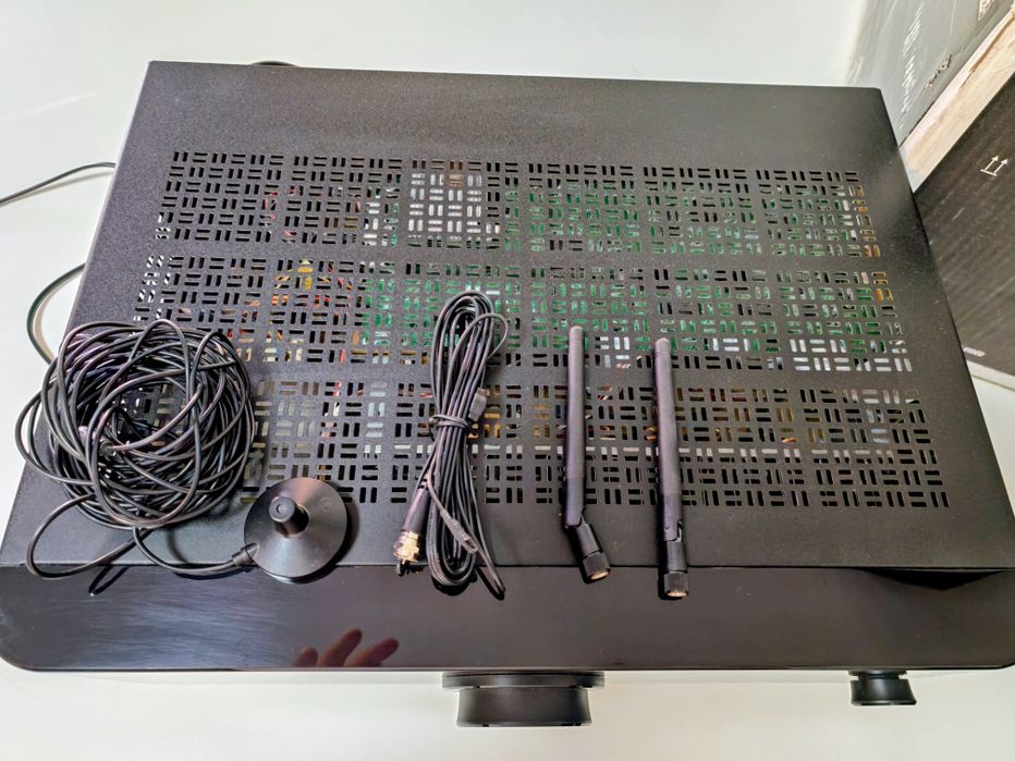 Receiver Amplificator Yamaha RX-V6A - impecabil, cutie completa, HDMI 2.1 revizuit