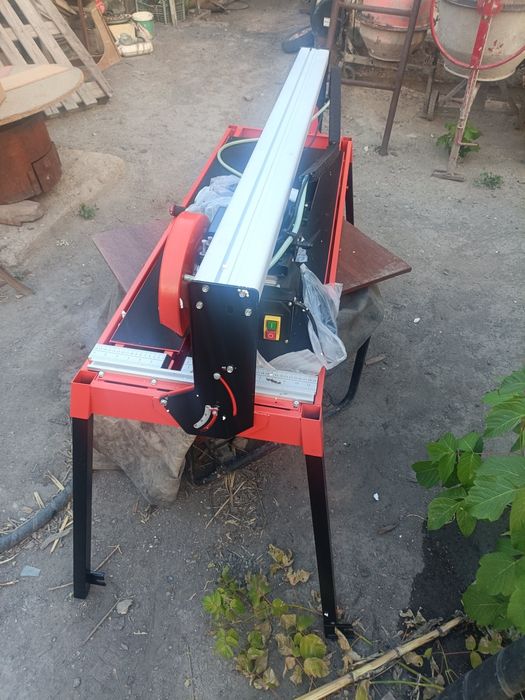 Продам  (камнерезка плиткорезка)в одном