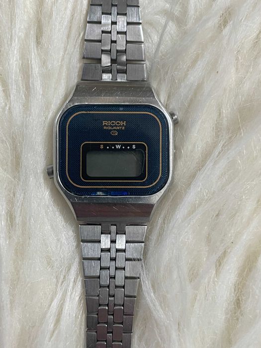 Ceas   Electronic Digital Ricoh Riquartz  Anii 80