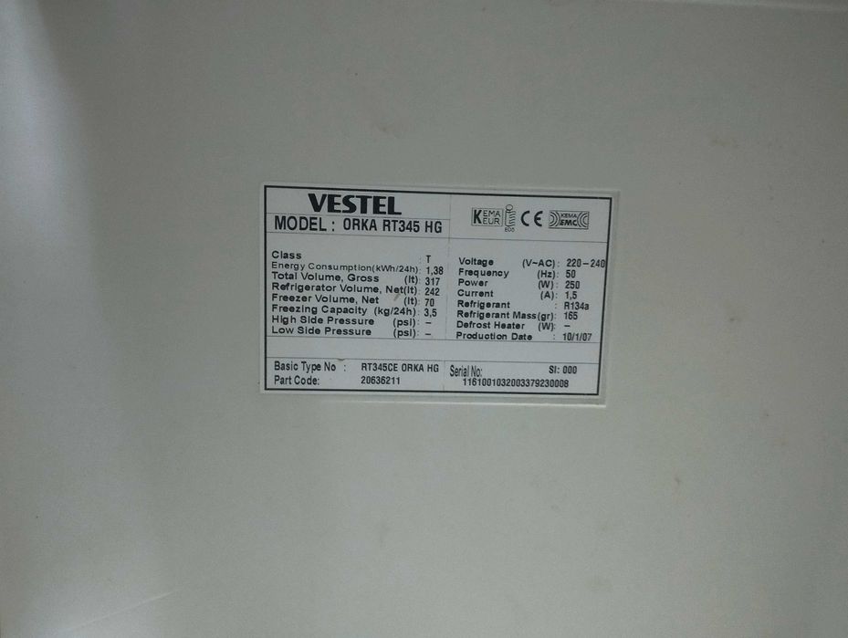 Xolodilnik VESTEL 317letrlik. faqat mator qo'ydirish kerak!