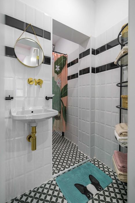 Дава се под наем Тристаен апартамент в Варна, Морска градина - 100 кв.м за 1100 € - Снимка #13