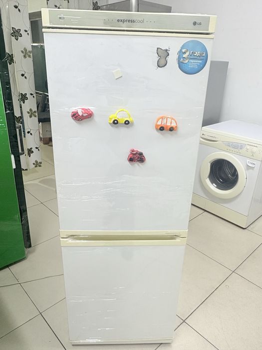 Продам холодильник