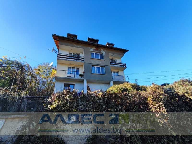 Продава се Къща в с. Кокаляне, Област София-град - 418 кв.м за 1077 €/кв.м - Снимка #1