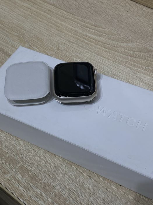 Apple Watch 9/45 mm Starlight