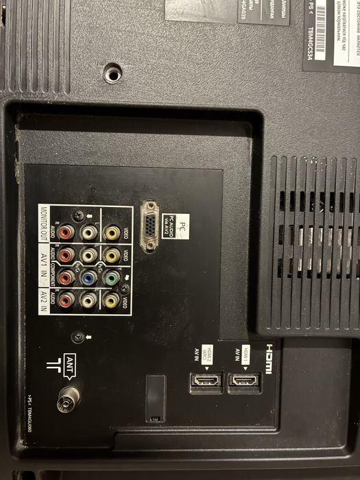 телевизор диагональ 80 Panasonic б/у не смарт