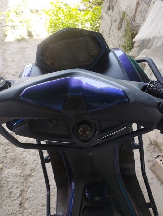 Мопед N-Max 2025 года