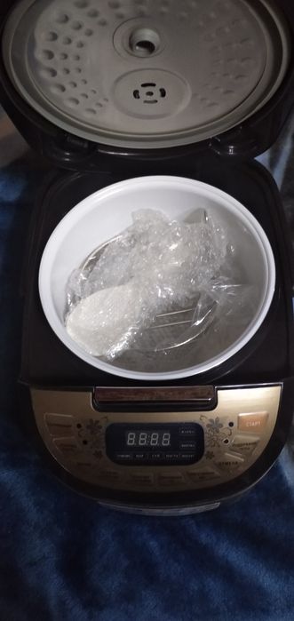 Мультиварка фирмы Polaris