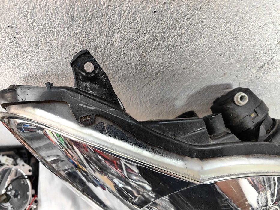 Оригинални фарове Пежо 107  Peugeot 107