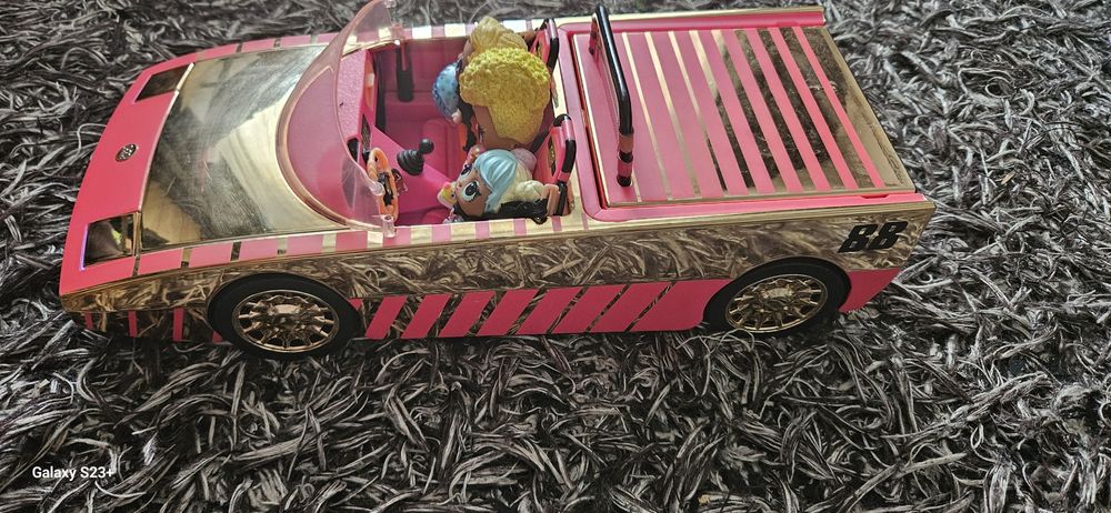 Mașină LOL + 3 păpuși