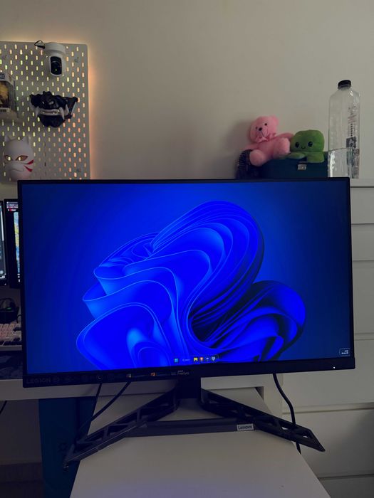 Monitor Gaming LED IPS Lenovo Legion R27qe, 27", QHD (2560x1440), 180Hz, 0.5ms + cadou suport 2 monitoare