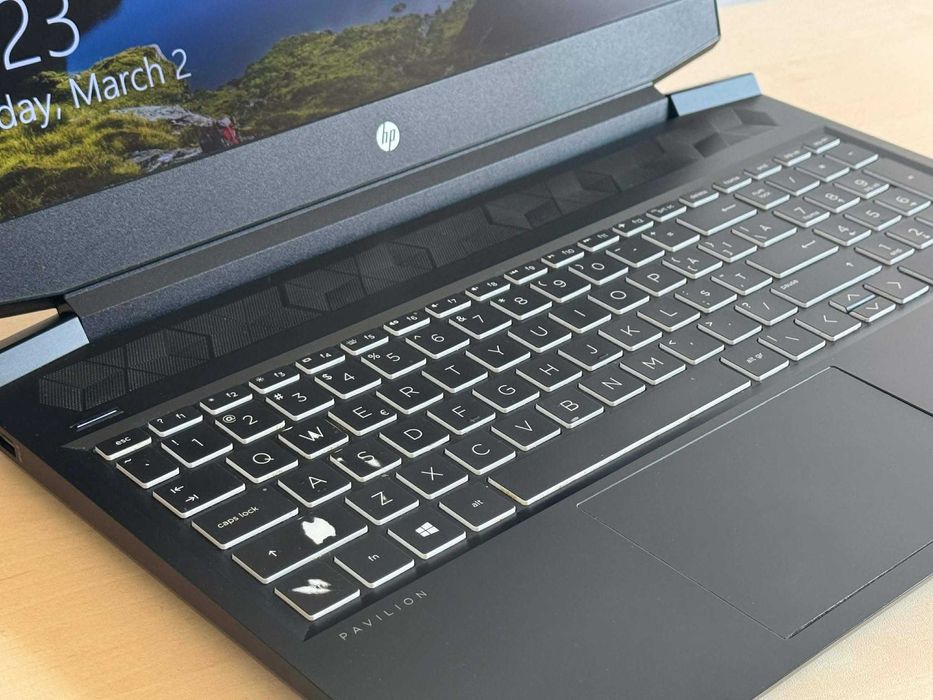 Бартер! HP Pavilion 16/Core™ i5-10300H / RTX 1650ti / 16GB / 512GB SSD