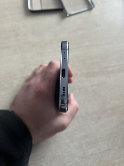 Samsung galaxy Z Flip4