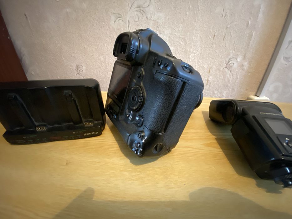 Фотоаппарат Canon EOS 1D mark 3