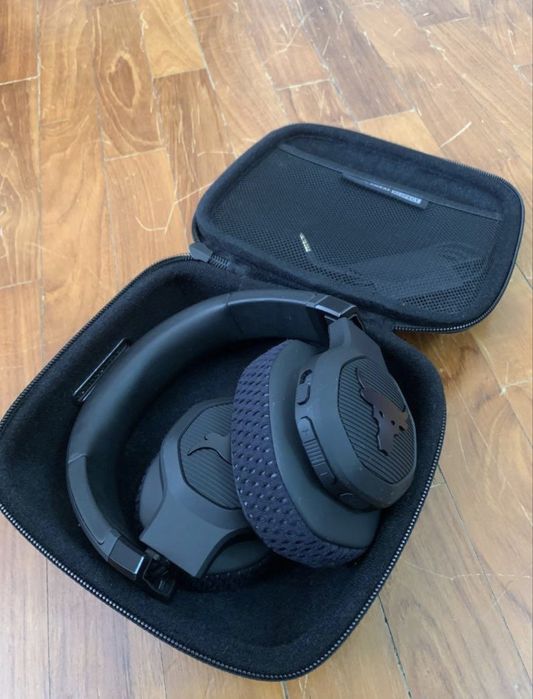 Casti profesionale de antrenament JBL Under Armour project rock