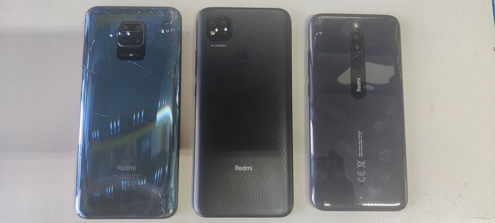 Телефоны по 15 тысяч.