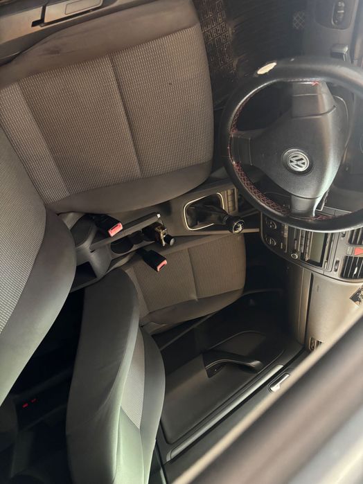 Volkswagen Golf V