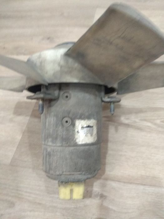 Продам вентилятор радиатора охлаждения на Ауди 80 В4