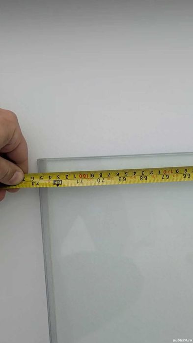 Vând geam securizat pentru baie