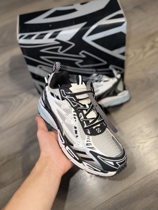 Off White Be Right Back