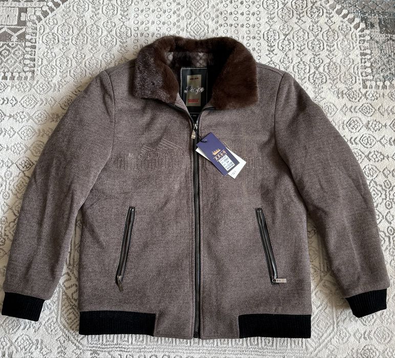 Продам мужскую куртку.