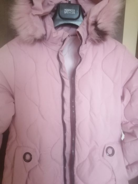 Дамско яке, за есенно зимен сезон.