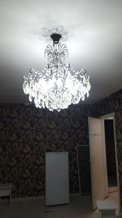 Люстра в идеальном состоянии за 6000
