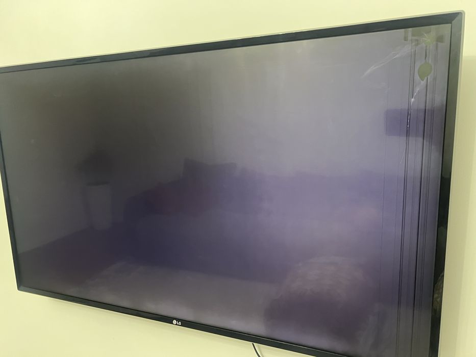 Продам телевизор LG smart