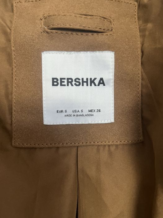 Замшевый бомбер Bershka