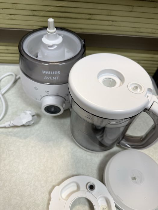 Уред за готвене на пара и блендер 4 в 1 Philips Avent