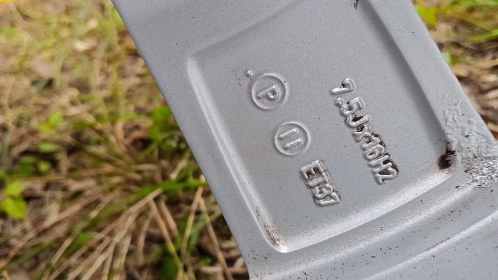 Audi A4 A5 A6 джанти с гуми 225/60/16 ет37