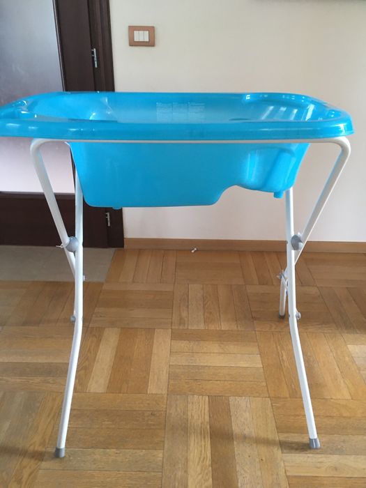 Бебешко корито със стойка