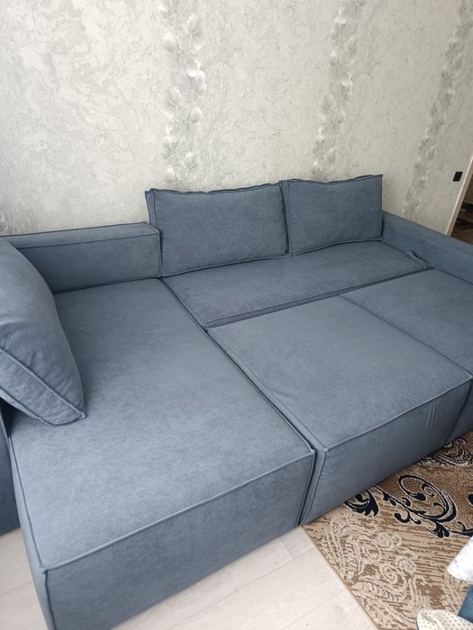 Продаётся новый диван.