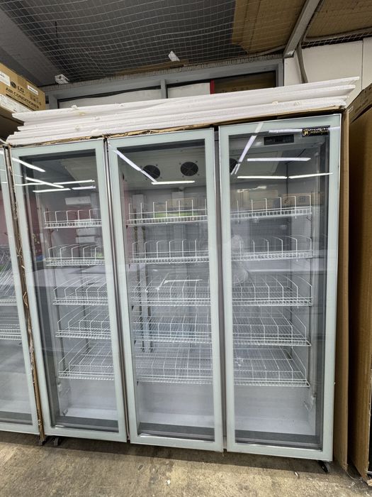 Витринный холодильники