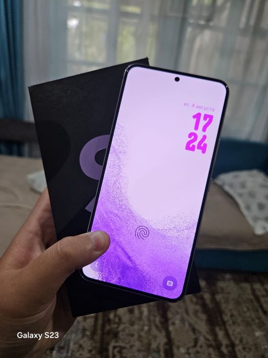 Samsung s22 128/8