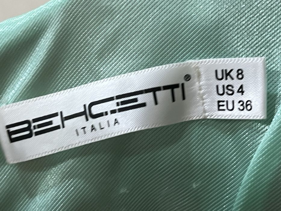 Продам женское платье