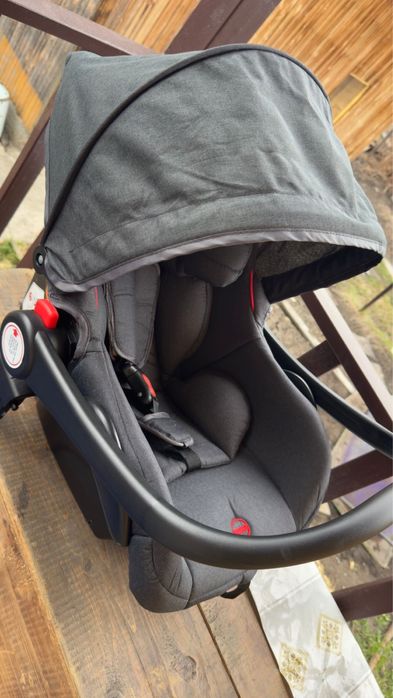 Продам коляску 3 в 1