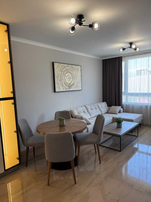 Продава се Двустаен апартамент в Пловдив, Център - 58 кв.м за 2725 €/кв.м - Снимка #2