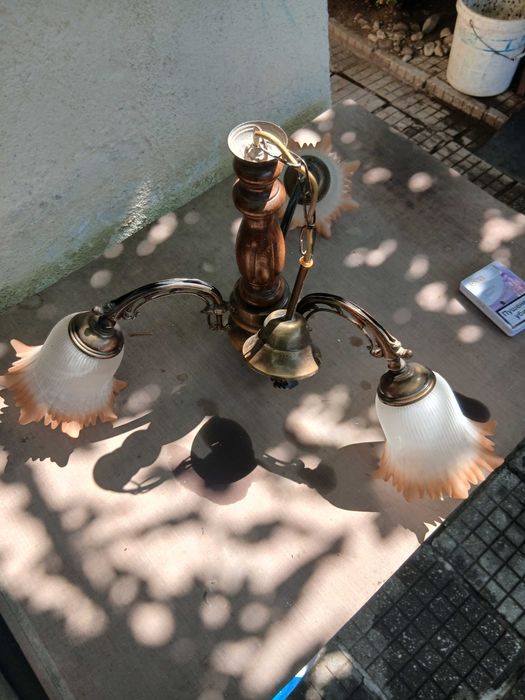 Полюлеи троика кована мед.