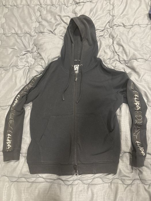 Горнище на Luda