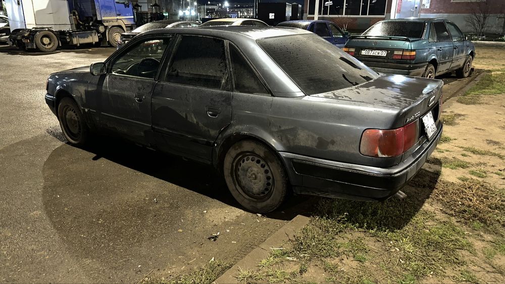 Продажа машины ауди 100