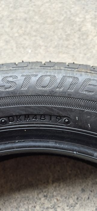 4 anvelope vara noi Bridgestone 175/60/16.Pretul este pe bucata.