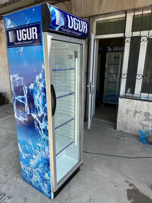 Vitrina xaladilnik UGUR zavot arginali sotiladi