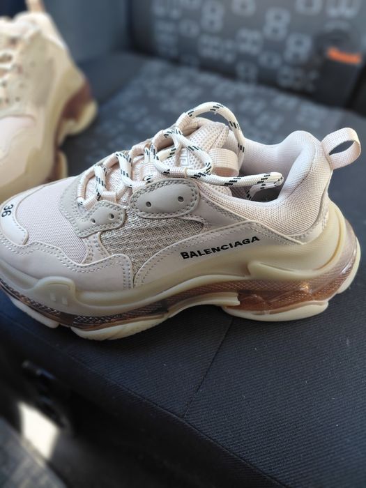 Balenciaga triple s original! 290€