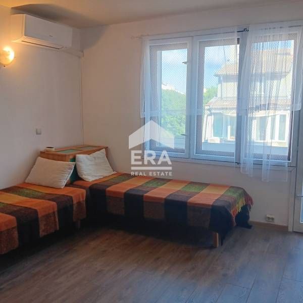 Ексклузивно от ЕРА Лайф! Двустаен мезонет под наем, Център , Варна .