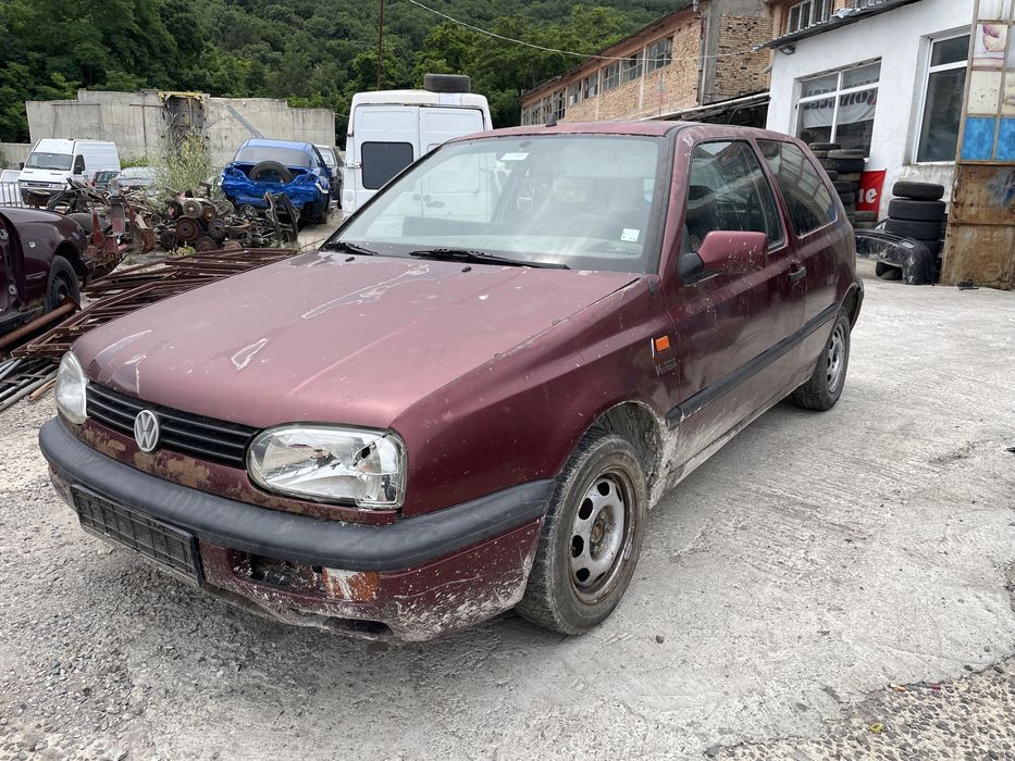 Vw Golf 3 1.8 90hp На Части