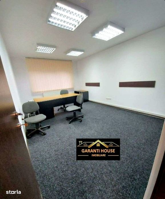 Republicii, spatiu pentru birouri, 3 camere, decomandat, 340€/Luna