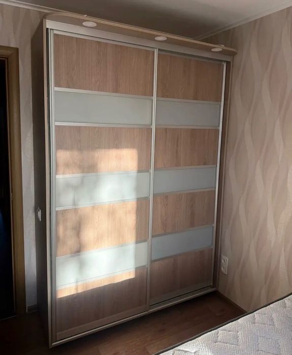 Продам спальный гарнитур
