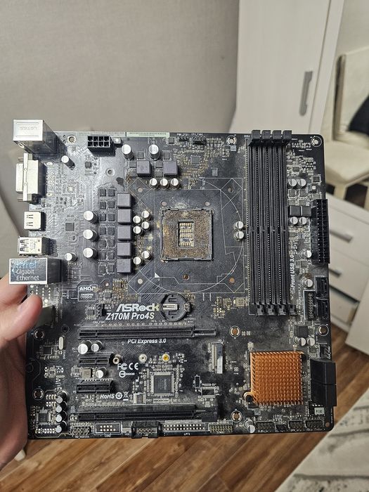 Материнская плата на запчасти